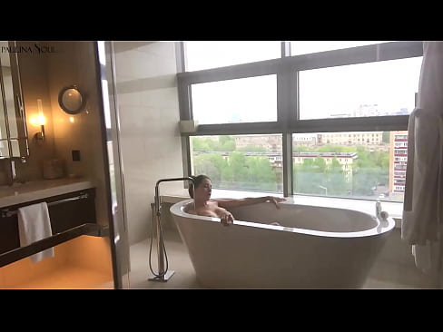 ❤️ Geweldige babe wat passievol haar poesie in die badkamer afruk ❤️ Russiese pornografie op af.prendiporno.ru ️❤